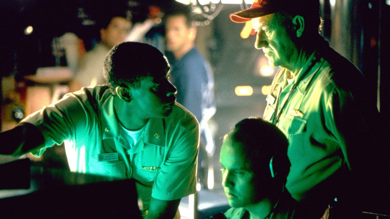 кадр из фильма Багровый прилив