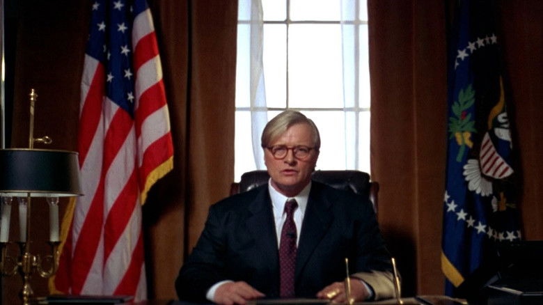 кадр из фильма Жаркий день