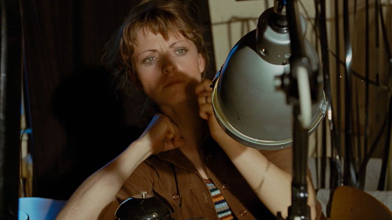 кадр из фильма Ciné-Verité