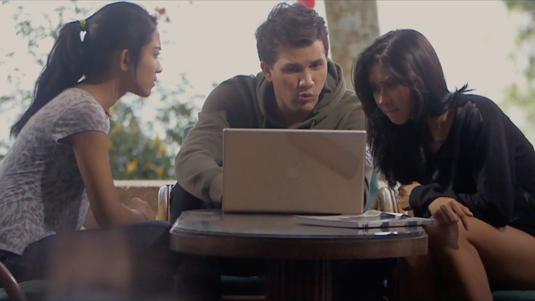 кадр из фильма Hantu Pohon Boneka