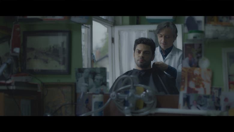 кадр из фильма Bir An Sonra Tıpkı Bir Düş Gibi