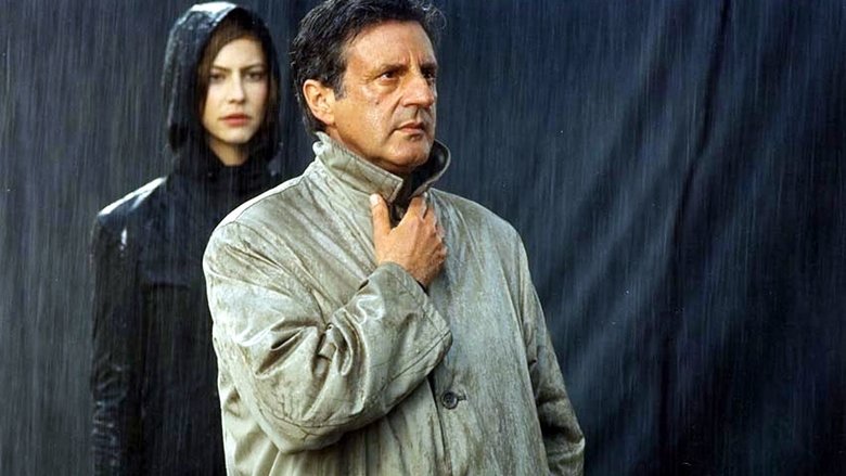 кадр из фильма Странное преступление