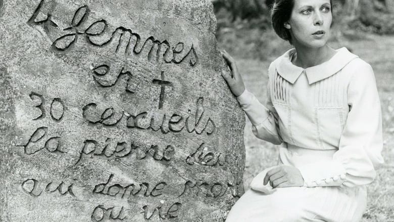 кадр из фильма L'Île aux trente cercueils