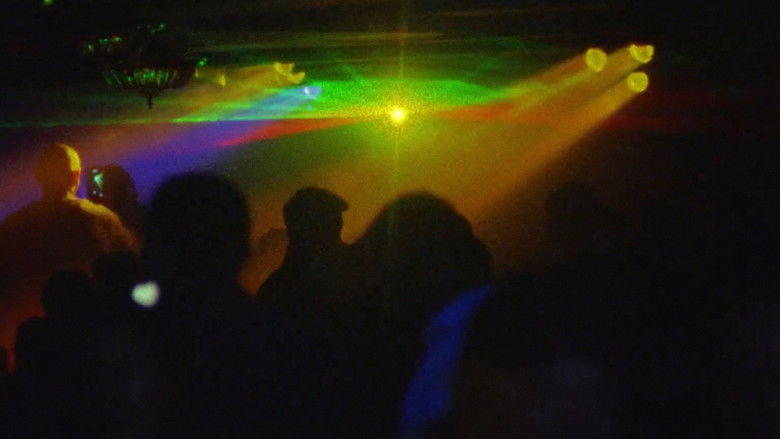 кадр из фильма Сигнал 8