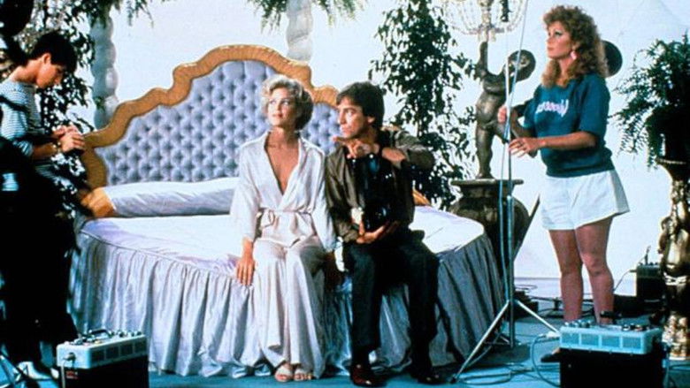 кадр из фильма Policewoman Centerfold