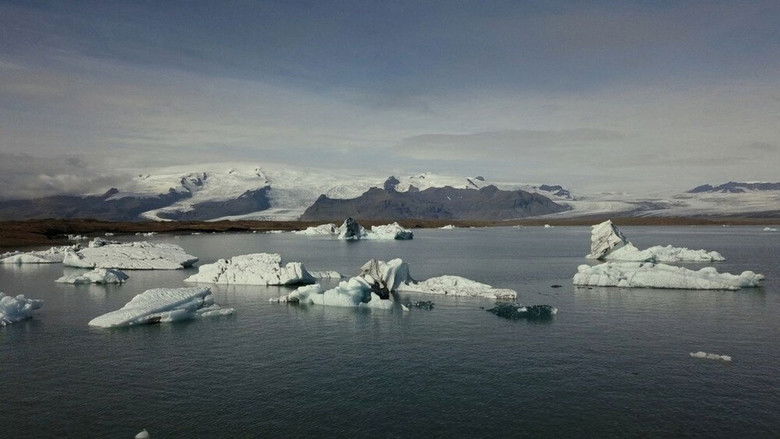 кадр из фильма La legge degli spazi bianchi