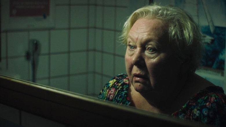 кадр из фильма Les chats errants