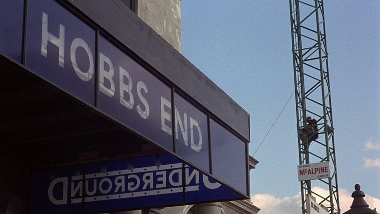 кадр из фильма Куотермасс и колодец