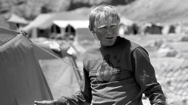 кадр из фильма Непокоренная вершина