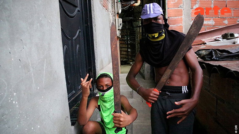 кадр из фильма Colombie : le retour des enfants tueurs