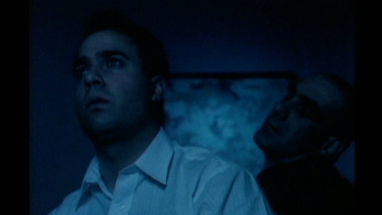 кадр из фильма 5:45 AM