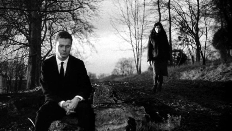 кадр из фильма Ophélia