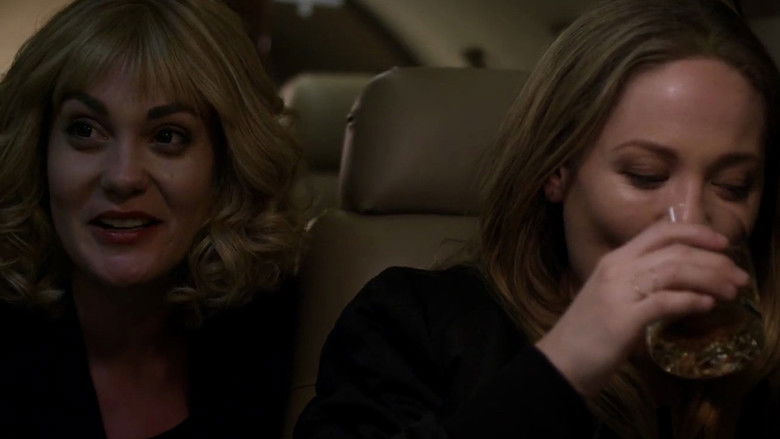 кадр из фильма The Follower