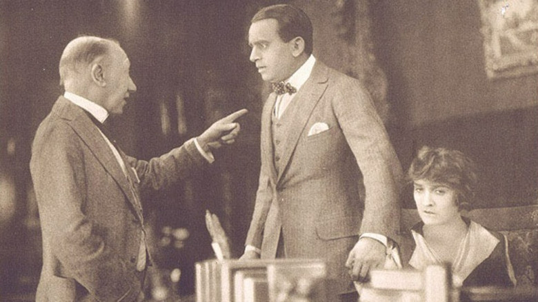 кадр из фильма His Picture in the Papers