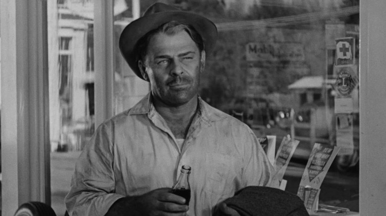 кадр из фильма Удар