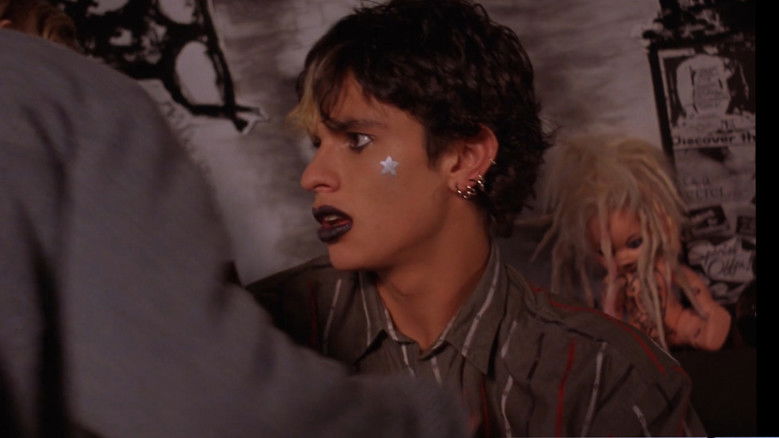 кадр из фильма Загадочная кожа