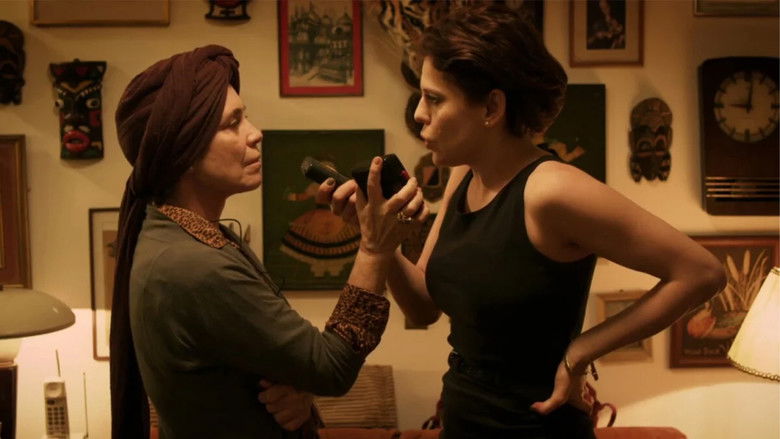 кадр из фильма Gata Velha Ainda Mia