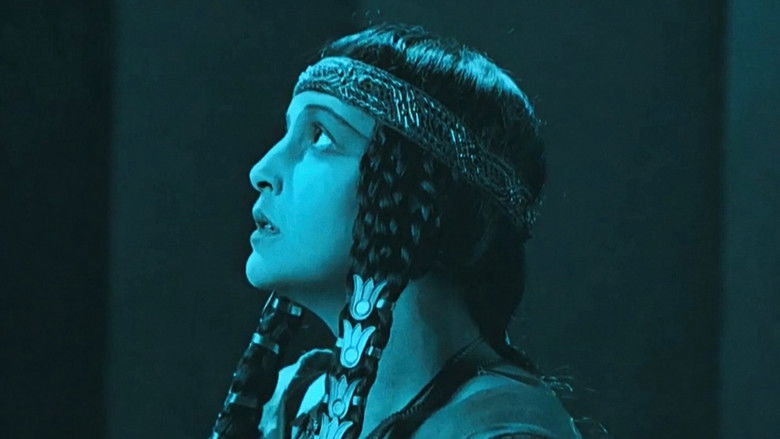 кадр из фильма Das Weib des Pharao