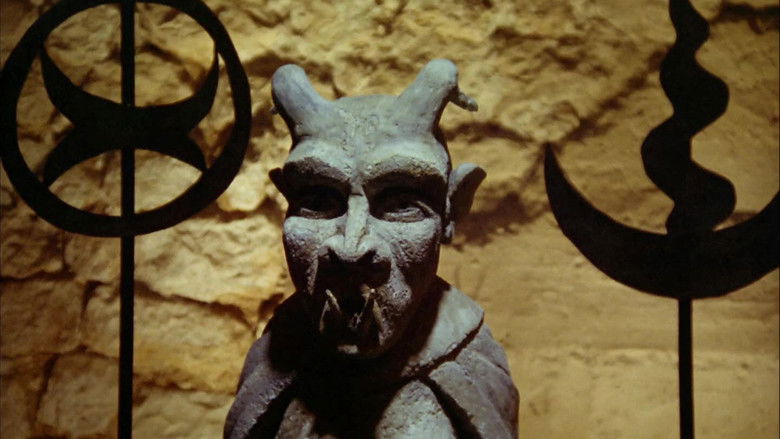 кадр из фильма Exorcismo