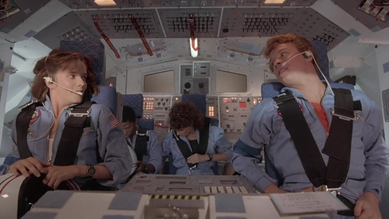 кадр из фильма Пикник в космосе