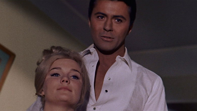 кадр из фильма Diamond Head