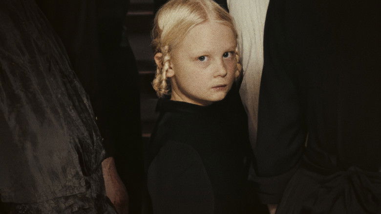 кадр из фильма Звук падения