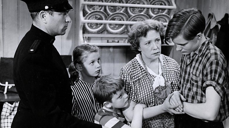 кадр из фильма Беспокойный дом