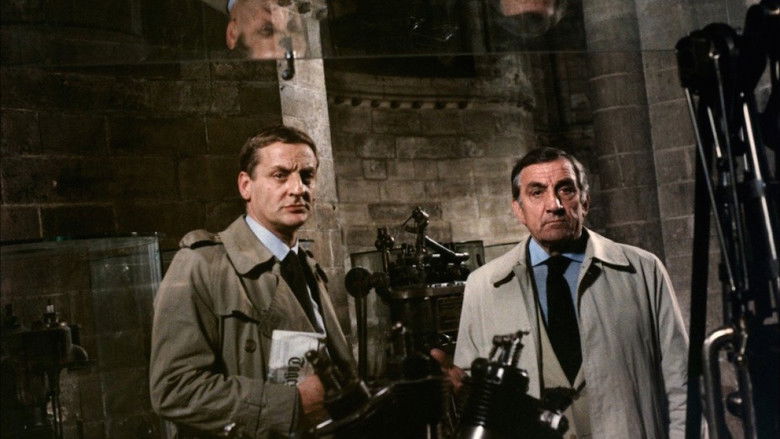 кадр из фильма Шпион, встань