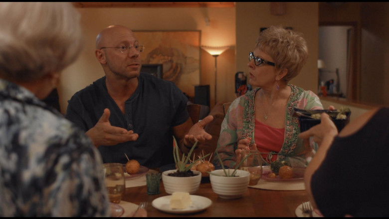 кадр из фильма The Older Woman and the Younger Man