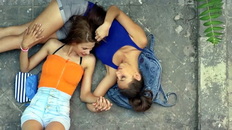 кадр из фильма Кармен и Лола