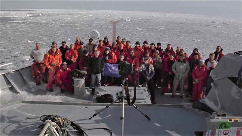 кадр из фильма Expedition Antarctica