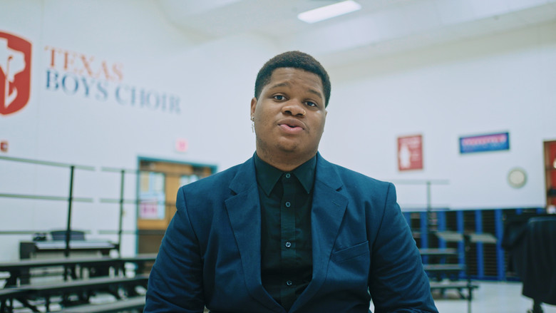 кадр из фильма Sharing Breath Has No Label