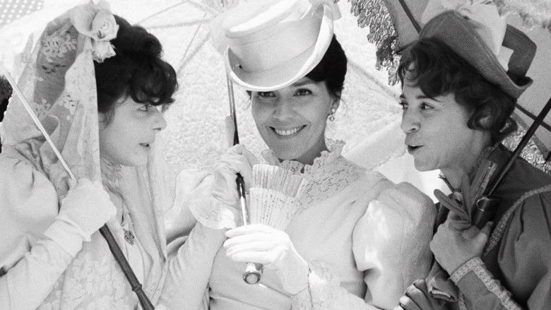 кадр из фильма Лусия