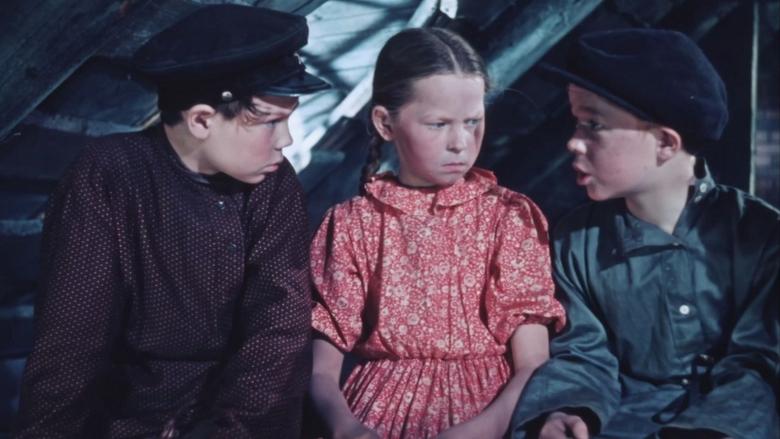 кадр из фильма Миколка-паровоз