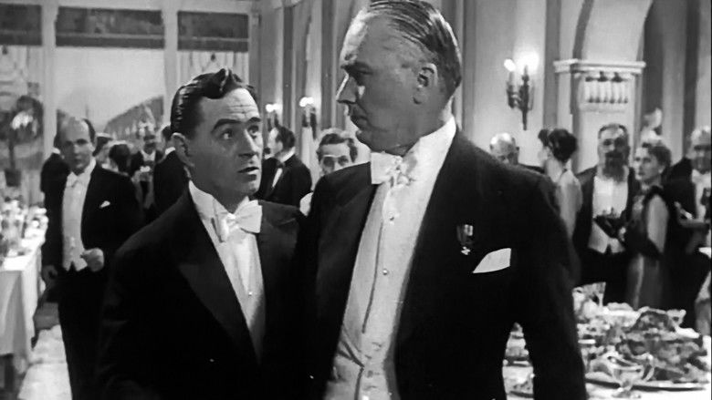 кадр из фильма Необыкновенная карьера