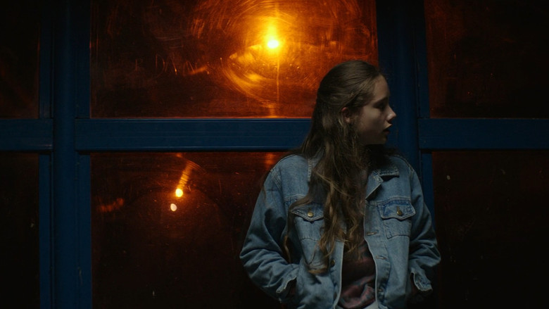 кадр из фильма Уна