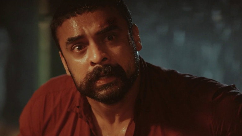 кадр из фильма പള്ളിച്ചട്ടമ്പി