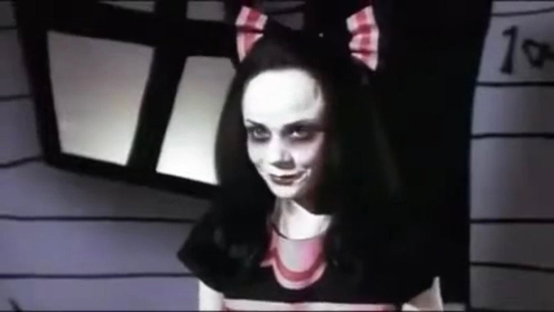 кадр из фильма Evelyn: The Cutest Evil Dead Girl