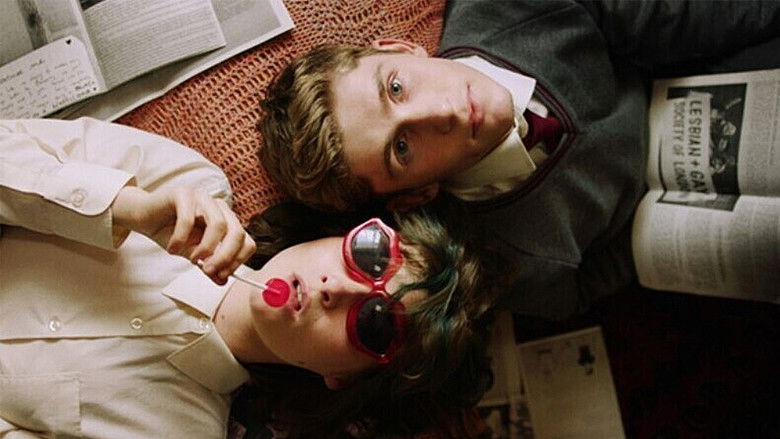 кадр из фильма Dating Amber