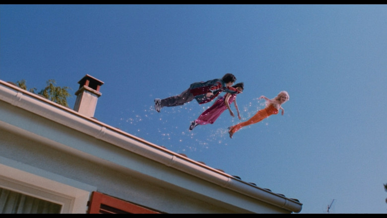 кадр из фильма Моя жизнь в розовом цвете