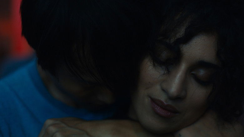 кадр из фильма НОЧЬЮ