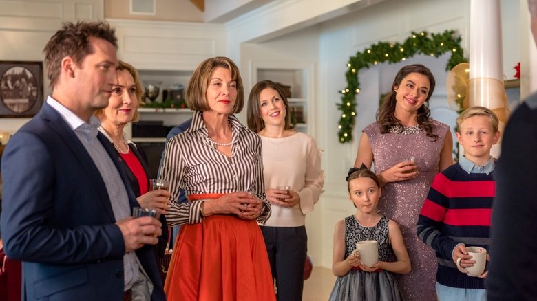 кадр из фильма Помолвка на Рождество