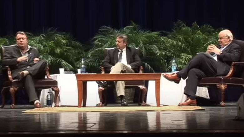 кадр из фильма Christopher Hitchens vs John Lennox - Is God Great? Debate