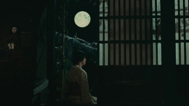 кадр из фильма Озеро демона