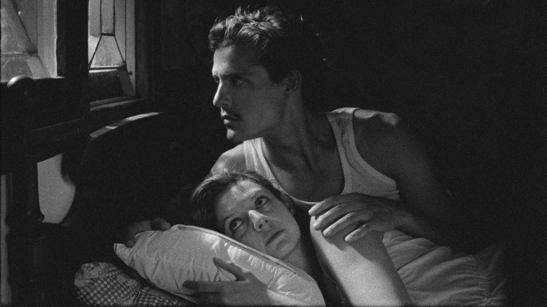 кадр из фильма Табу