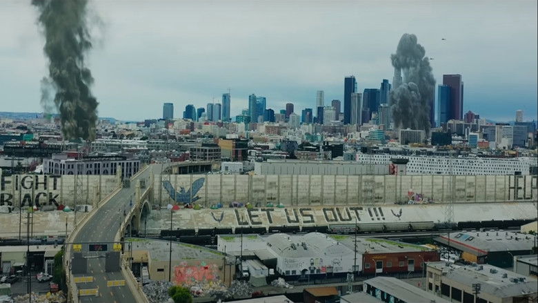 кадр из фильма Птица в клетке. Заражение