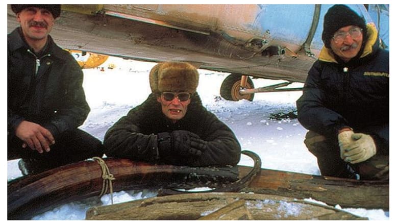 кадр из фильма Chasseurs de Mammouths