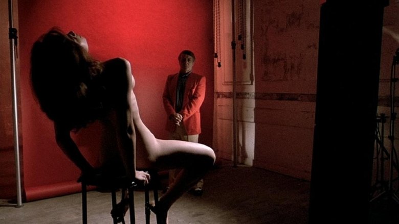 кадр из фильма Публичная женщина