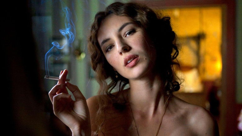 кадр из фильма Необычайные приключения Адель