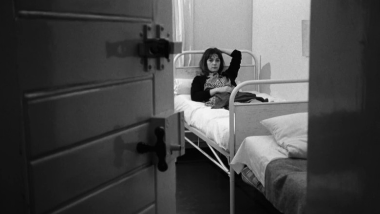 кадр из фильма Прощание с прошлым